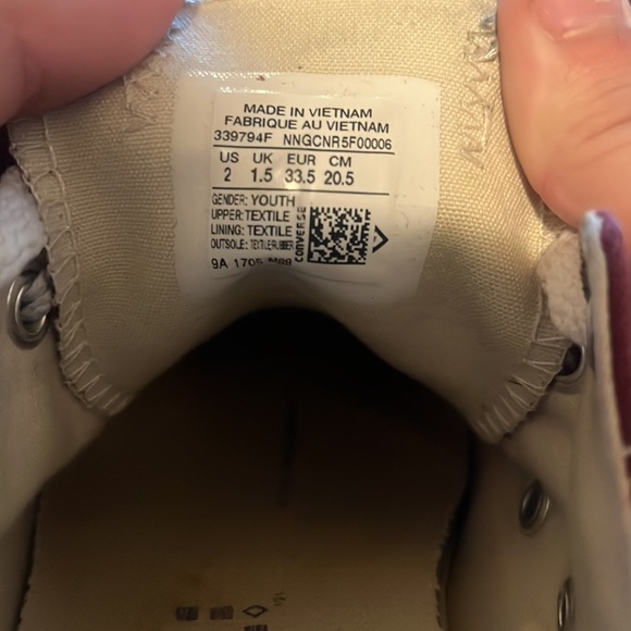 Maroon Converse - Picture 4 of 6